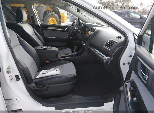 4S3BNAS68H3065951 2017 SUBARU LEGACY White Вид салону спереду