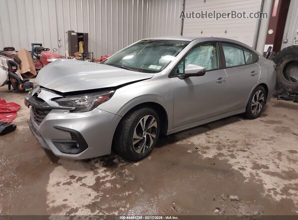 4S3BWAD63S3015704 2025 SUBARU LEGACY Gray Przód lewy