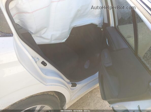 4S3BWAF65P3011352 2023 SUBARU LEGACY White VIN կոդի պիտակի տեսք