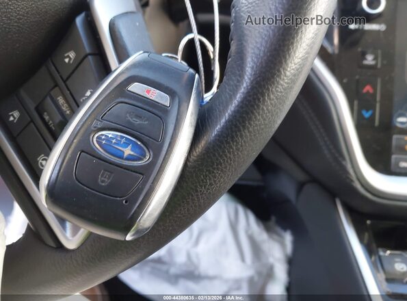 4S3BWAF65P3011352 2023 SUBARU LEGACY White Առջևի վահանակի տեսք