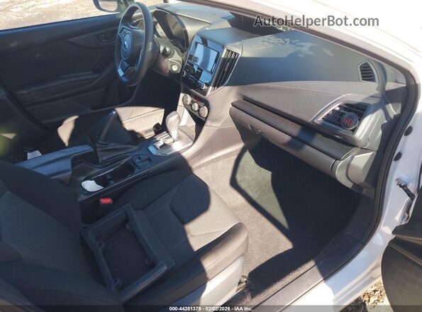 4S3GTAB60N3702211 2022 SUBARU IMPREZA White Vista interior delantera