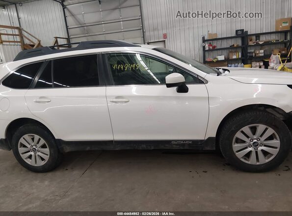4S4BSACC0H3325901 2017 SUBARU OUTBACK White Widok wnętrza 360 stopni