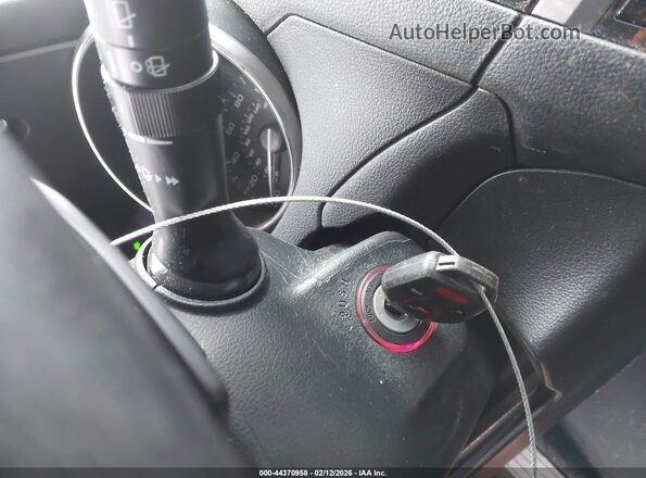 4S4BSAFC0H3322332 2017 SUBARU OUTBACK Silver Widok deski rozdzielczej