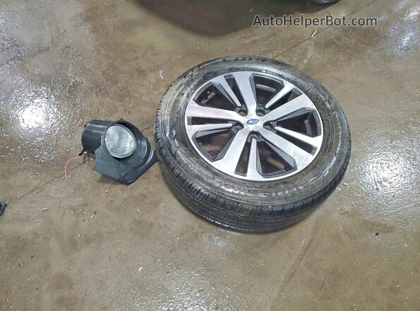 4S4BSAKC4J3274023 2018 SUBARU OUTBACK Maroon Vista del compartimento del motor