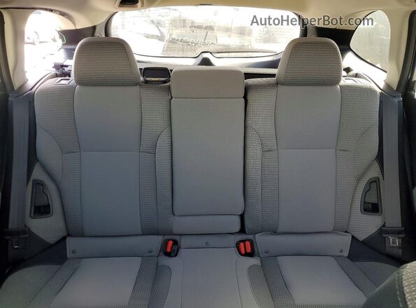 4S4BTADC1N3203975 2022 SUBARU OUTBACK Silver Vista de los asientos traseros
