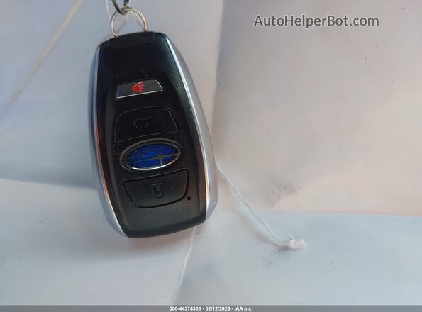 4S4BTADC2S3300260 2025 SUBARU OUTBACK Gray Vista del salpicadero