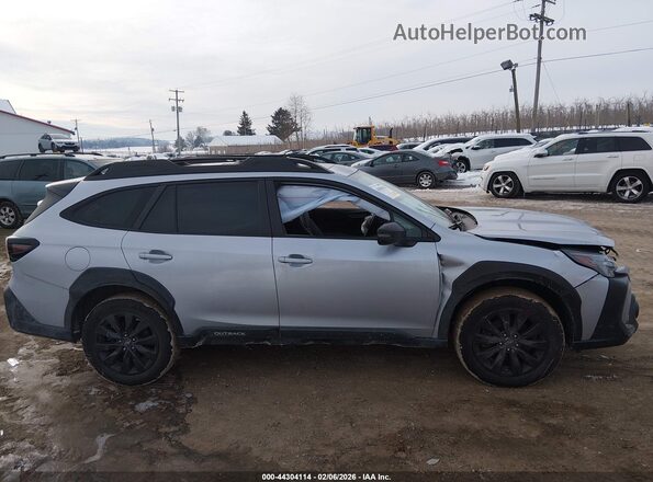 4S4BTALC2R3142398 2024 SUBARU OUTBACK Silver Widok wnętrza z tyłu