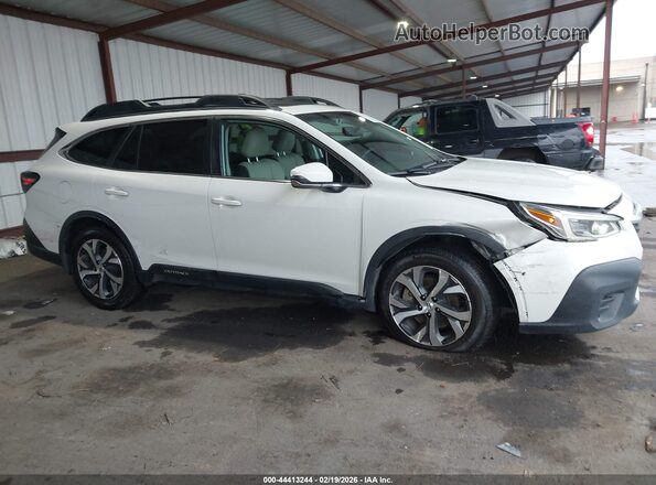4S4BTANC4M3208276 2021 SUBARU OUTBACK White Вид задньої частини салону