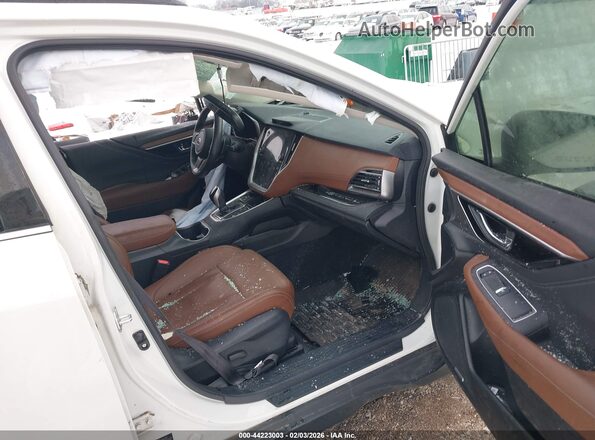 4S4BTAPC4N3131892 2022 SUBARU OUTBACK White Front interior view