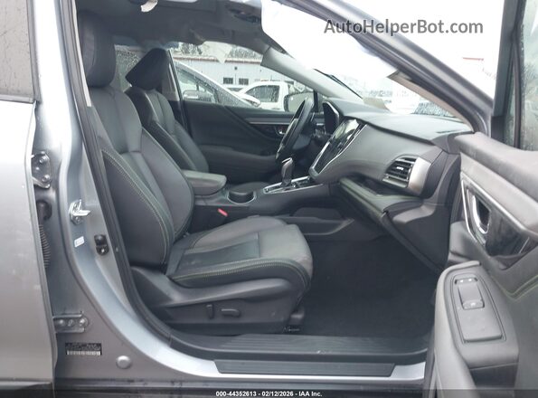 4S4BTGLD7P3153003 2023 SUBARU OUTBACK Silver Widok wnętrza z przodu