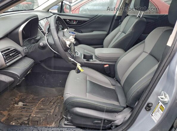 4S4BTGLD7R3156017 2024 SUBARU OUTBACK Silver Вид салону спереду