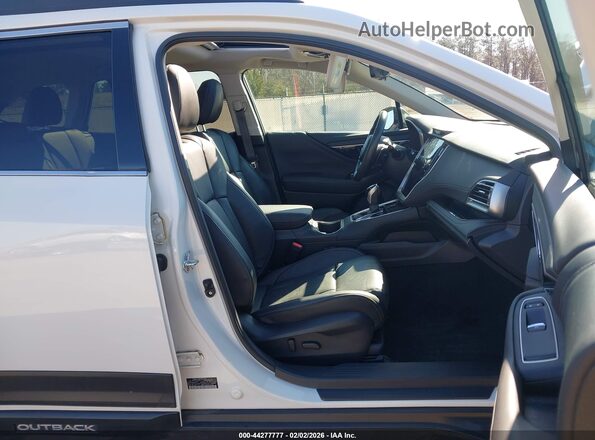 4S4BTGPD7R3266267 2024 SUBARU OUTBACK White Vista interior delantera