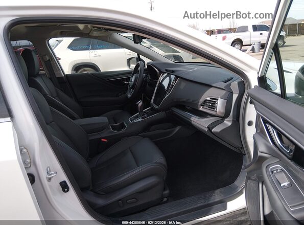 4S4BTGPD8S3282547 2025 SUBARU OUTBACK White წინა სალონის ხედი