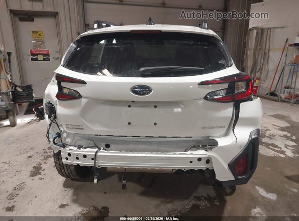 4S4GUHL68R3828807 2024 SUBARU CROSSTREK White 