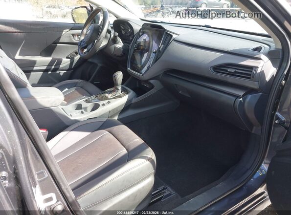 4S4GUHM6XR3714886 2024 SUBARU CROSSTREK Gray Widok wnętrza z przodu