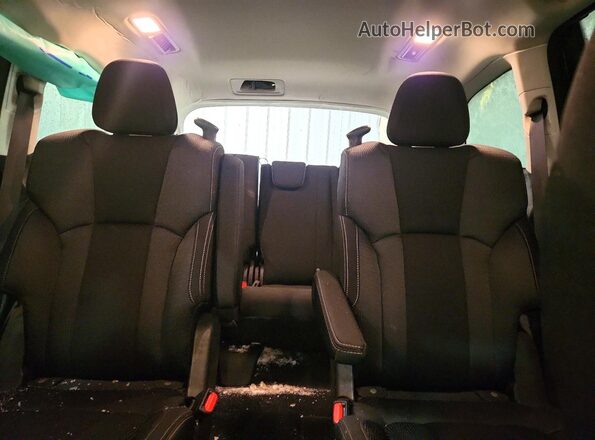 4S4WMAED0R3450075 2024 SUBARU ASCENT Green Vista de los asientos traseros