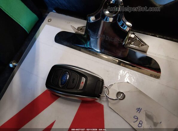 4S4WMAPD5S3430486 2025 SUBARU ASCENT Silver 
