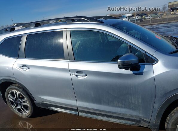 4S4WMAUD3P3464034 2023 SUBARU ASCENT Silver Rear interior view