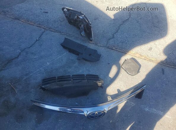 4T1BD1EB7JU063048 2018 TOYOTA AVALON Charcoal ძრავის განყოფილების ხედი