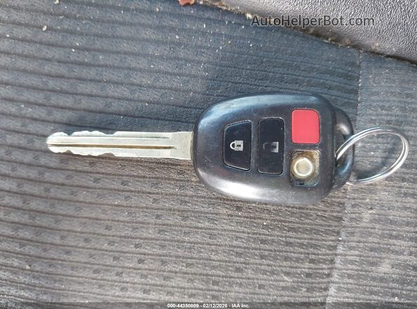 4T1BF1FK0HU300384 2017 TOYOTA CAMRY Silver Widok deski rozdzielczej