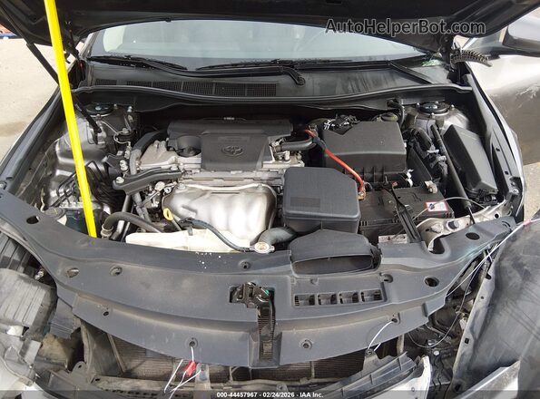 4T1BF1FK4HU737059 2017 TOYOTA CAMRY Серый Вид сзади