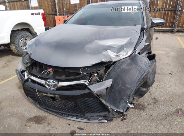 4T1BF1FK4HU737059 2017 TOYOTA CAMRY Серый Вид спереди