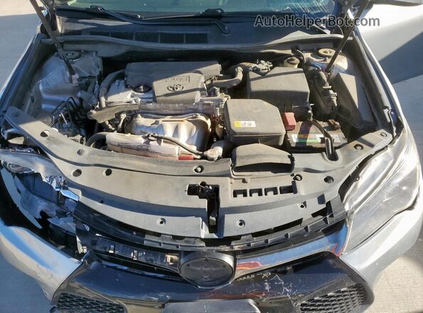4T1BF1FKXHU721206 2017 TOYOTA LE Silver 