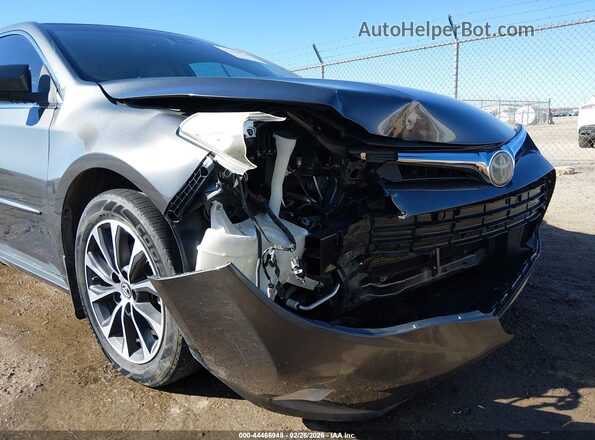 4T1BK1EBXJU274816 2018 TOYOTA LE Gray Widok z przodu