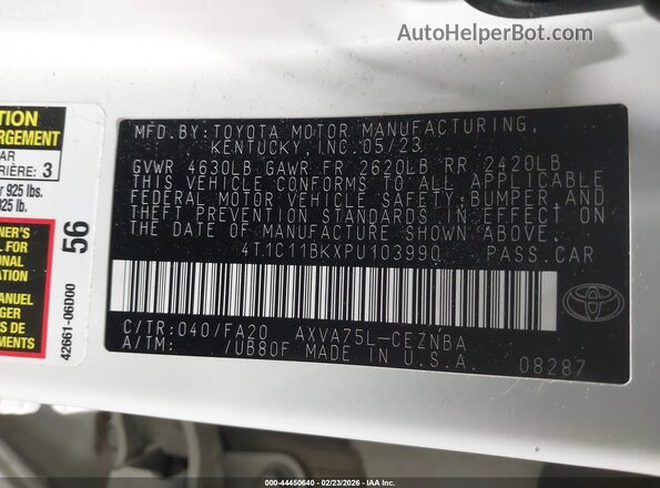 4T1C11BKXPU103990 2023 TOYOTA LE White Widok komory silnika