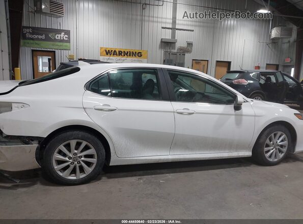 4T1C11BKXPU103990 2023 TOYOTA LE White 