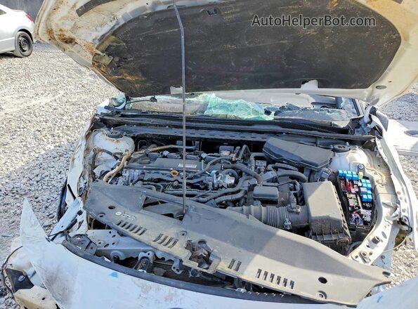 4T1DAACK1SU054934 2025 TOYOTA CAMRY White Widok wnętrza z tyłu