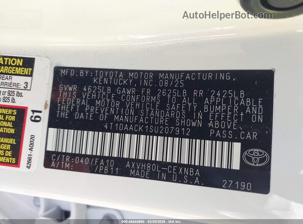4T1DAACK1SU207912 2025 TOYOTA LE White Vista del compartimento del motor