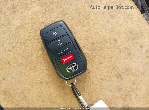 4T1DAACK2TU229838 2026 TOYOTA LE White Vista del salpicadero