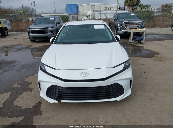 4T1DAACK2TU229838 2026 TOYOTA LE White Vista del cuadro de instrumentos