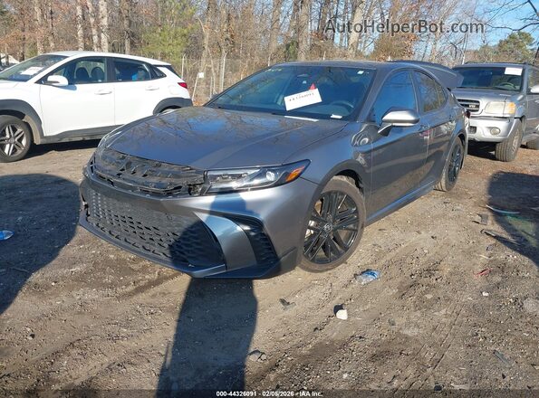 4T1DAACK3SU590509 2025 TOYOTA CAMRY Gray Առջևի ձախ երեք քառորդ տեսարան