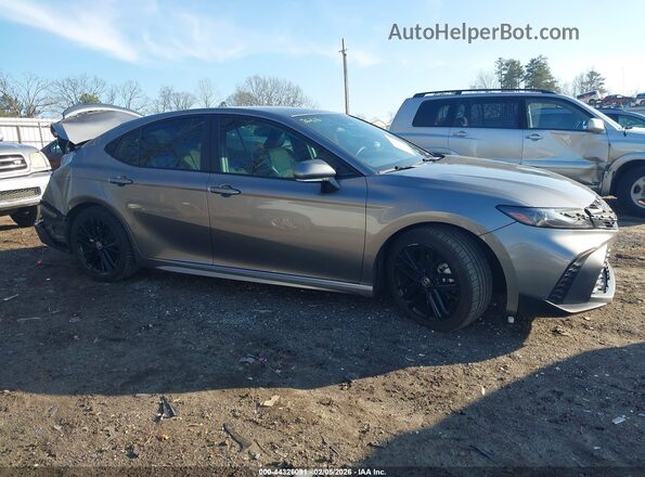 4T1DAACK3SU590509 2025 TOYOTA CAMRY Gray Սալոնի հետևի տեսք