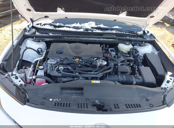 4T1DAACK5SU646790 2025 TOYOTA CAMRY White Widok z tyłu