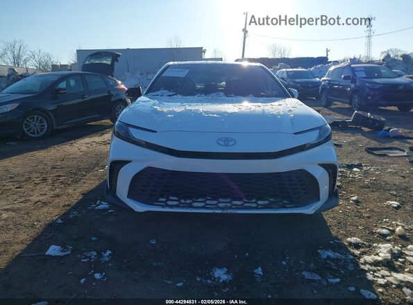 4T1DAACK5SU646790 2025 TOYOTA CAMRY White Widok deski rozdzielczej