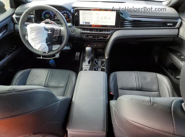 4T1DAACK6SU034565 2025 TOYOTA CAMRY Blue Widok deski rozdzielczej
