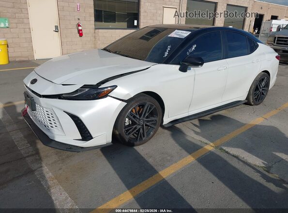 4T1DAACK6SU082891 2025 TOYOTA CAMRY Белый Передняя левая четверть