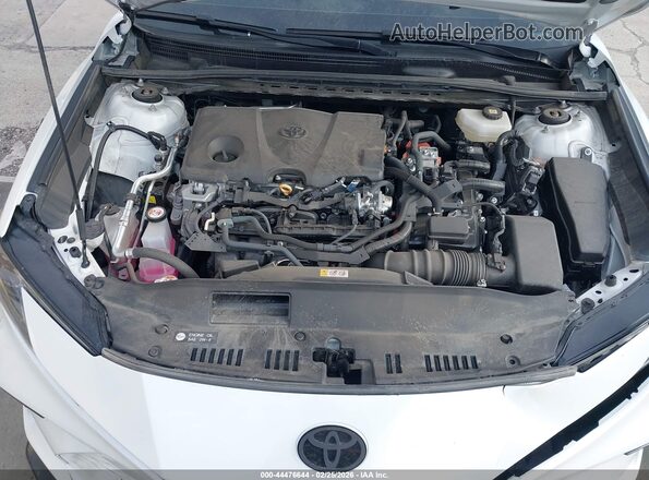 4T1DAACK6SU082891 2025 TOYOTA CAMRY Белый Вид сзади