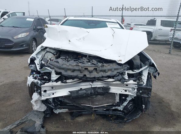 4T1DAACK6SU087329 2025 TOYOTA CAMRY White Вид задньої частини салону