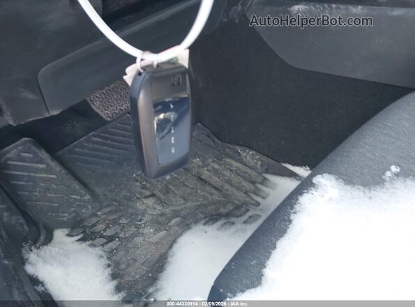 4T1DAACK6TU241104 2026 TOYOTA LE Синий Вид панели приборов