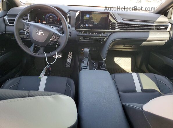 4T1DBADK3TU039350 2026 TOYOTA CAMRY White Widok deski rozdzielczej