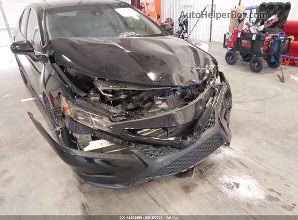 4T1G11AK9LU868315 2020 TOYOTA CAMRY Black Widok z przodu