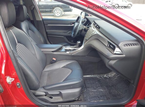 4T1J31AK6LU015189 2020 TOYOTA CAMRY Red Front interior view
