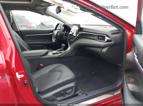 4T1K61BK8NU070658 2022 TOYOTA CAMRY Red Vista interior delantera