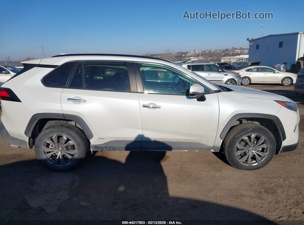 4T3D6RFV6NU076865 2022 TOYOTA LIMITED White Սալոնի հետևի տեսք