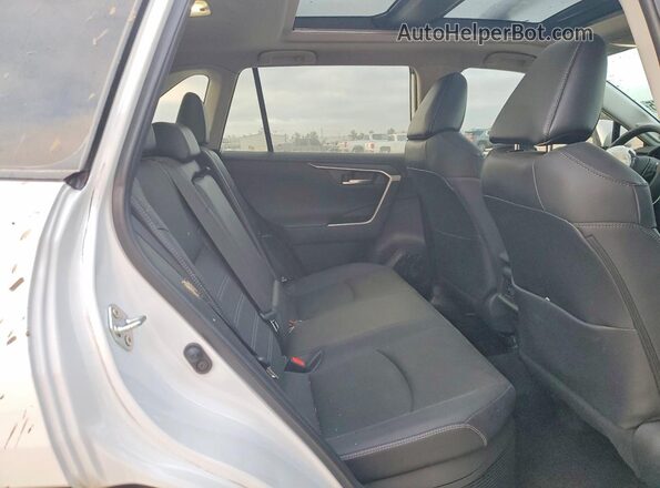 4T3D6RFVXPU121857 2023 TOYOTA LIMITED White Rear interior view