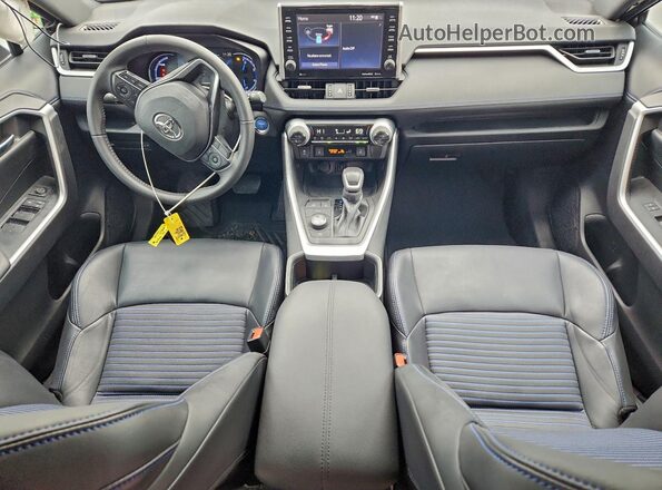 4T3E6RFV4NU099291 2022 TOYOTA RAV4 White Dashboard view